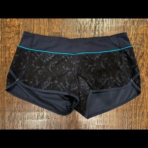 LuluLemon Shorts size 10 camo pattern & midnight blue w emerald trim